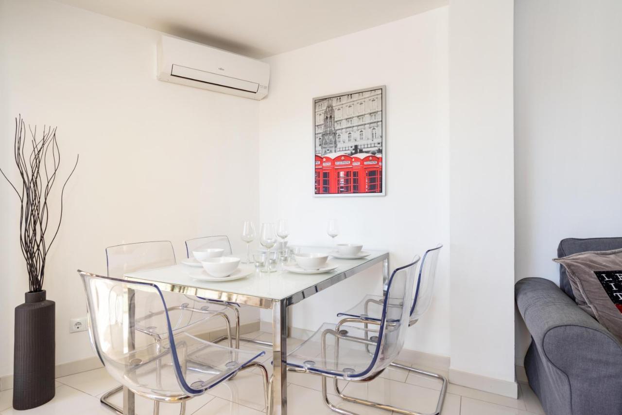 Shoreline Apartment In Fuengirola By Costarentals - Ref 88 Exterior photo